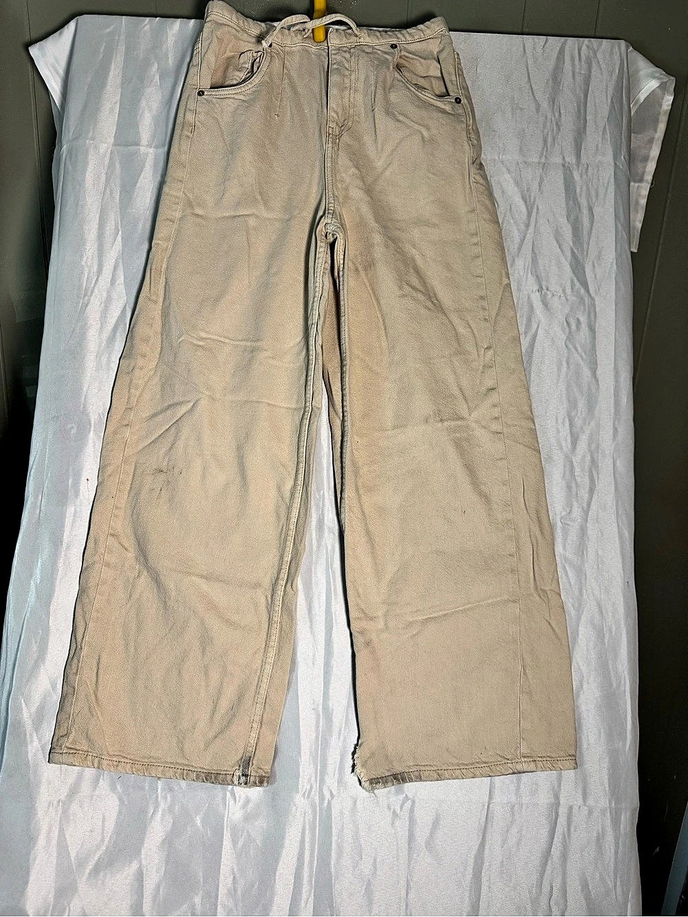 Zara Girls Wide Leg Jeans in Beige